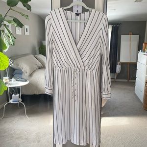 White dress with pockets